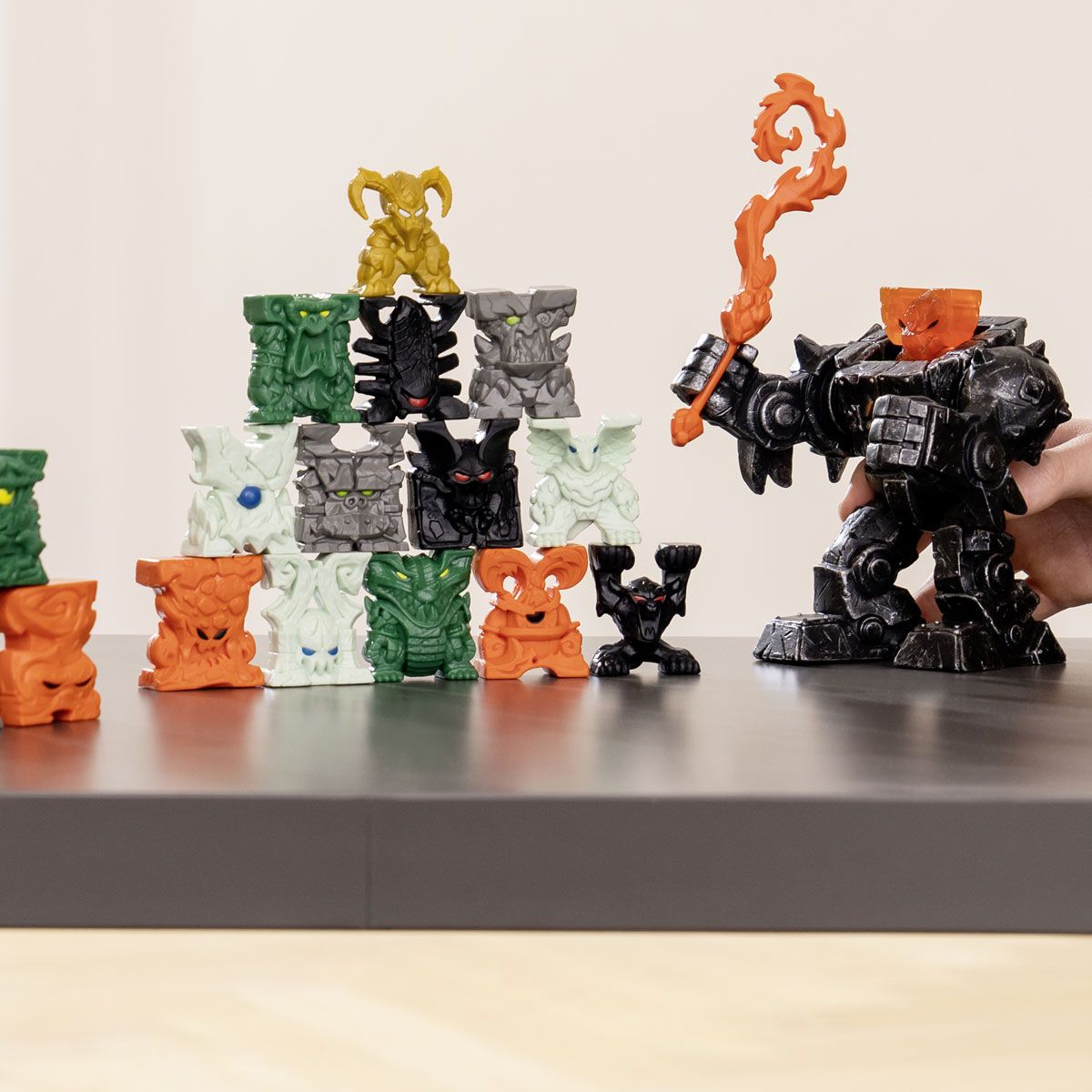 Stínový lávový robot ELDRADOR® MINI CREATURES